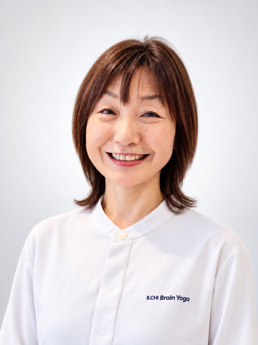 イルチブレインヨガ橿原スタジオ インストラクター 新川祥子